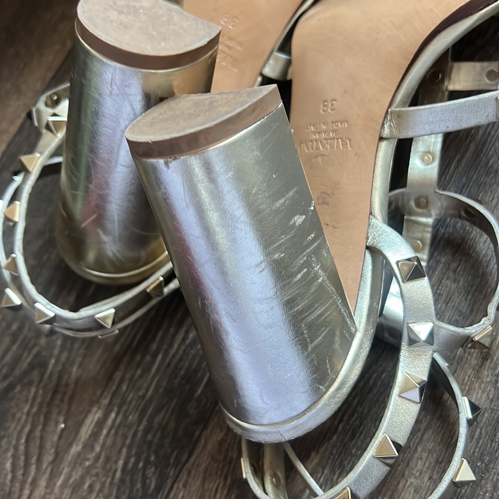 Valentino ROCKSTUD ANKLE STRAP SANDAL - Picture 10 of 11